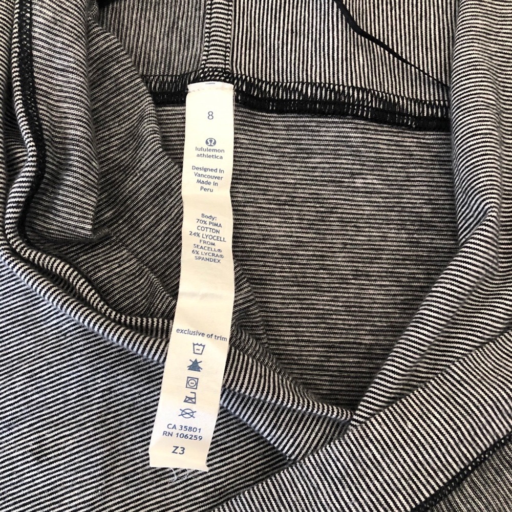 Lululemon Iconic Wrap Size 8 - Picture 5 of 9